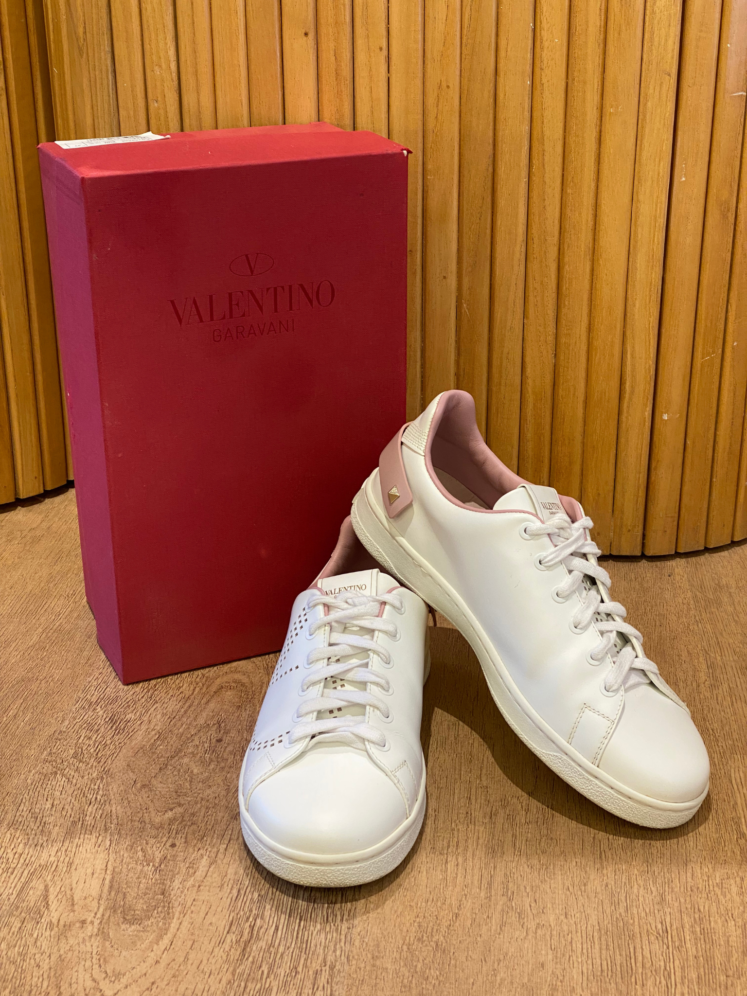 Champion Valentino Garavani Lace Up Spike Shoes (38.5)