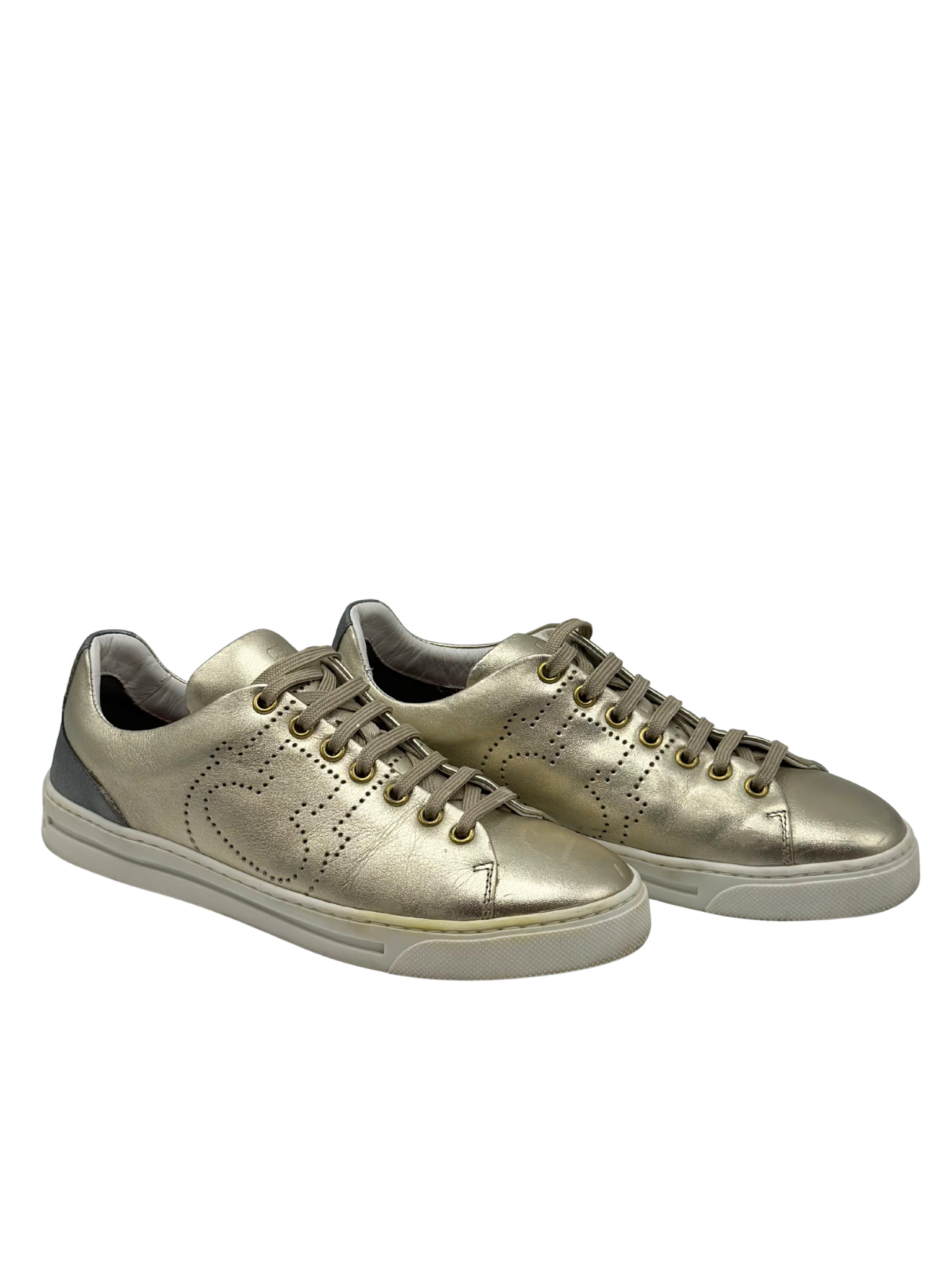 Champion Dorado Carolina Herrera (39)