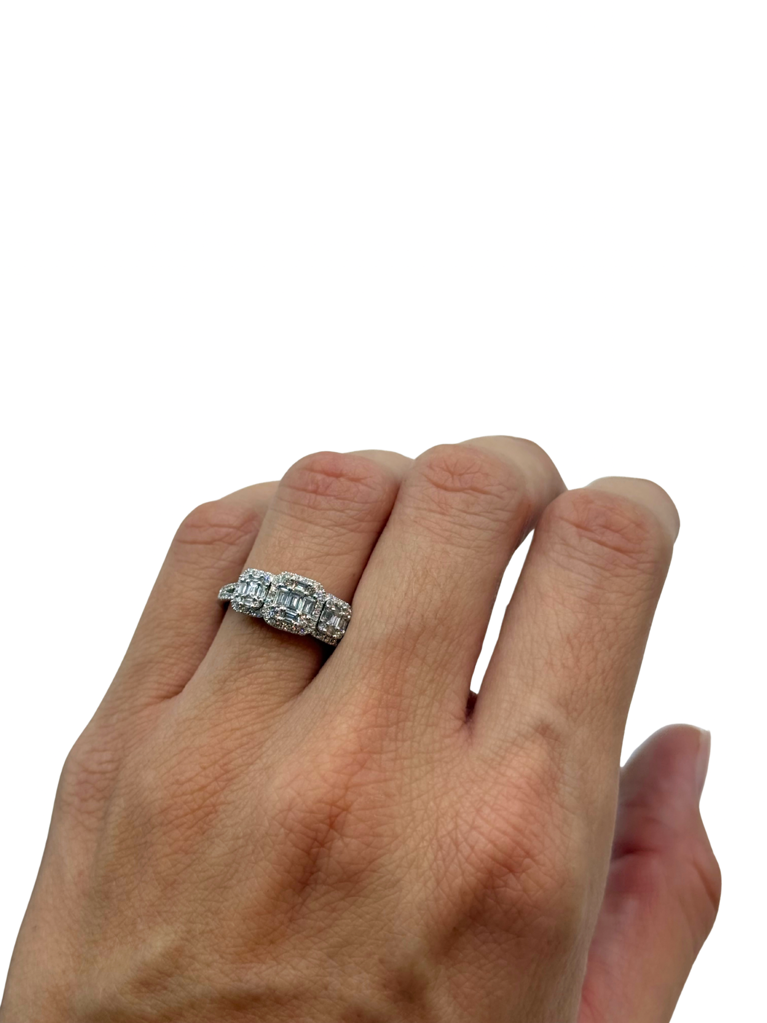 Anillo Estilo Engagement en Oro Blanco 18k con Diamantes