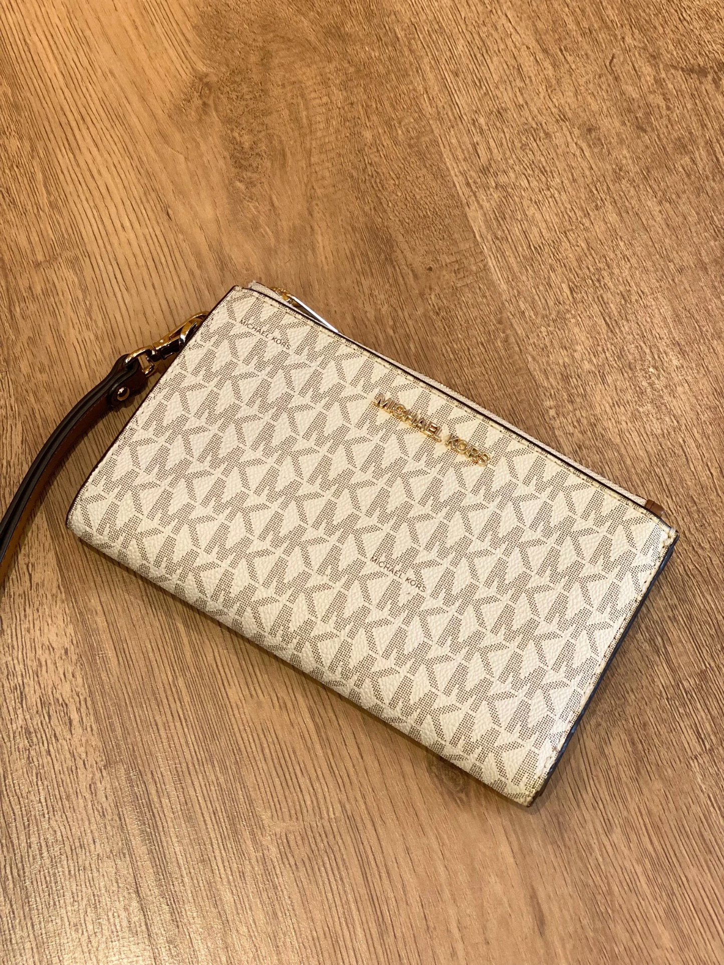 Billetera Michael Kors Jet Set