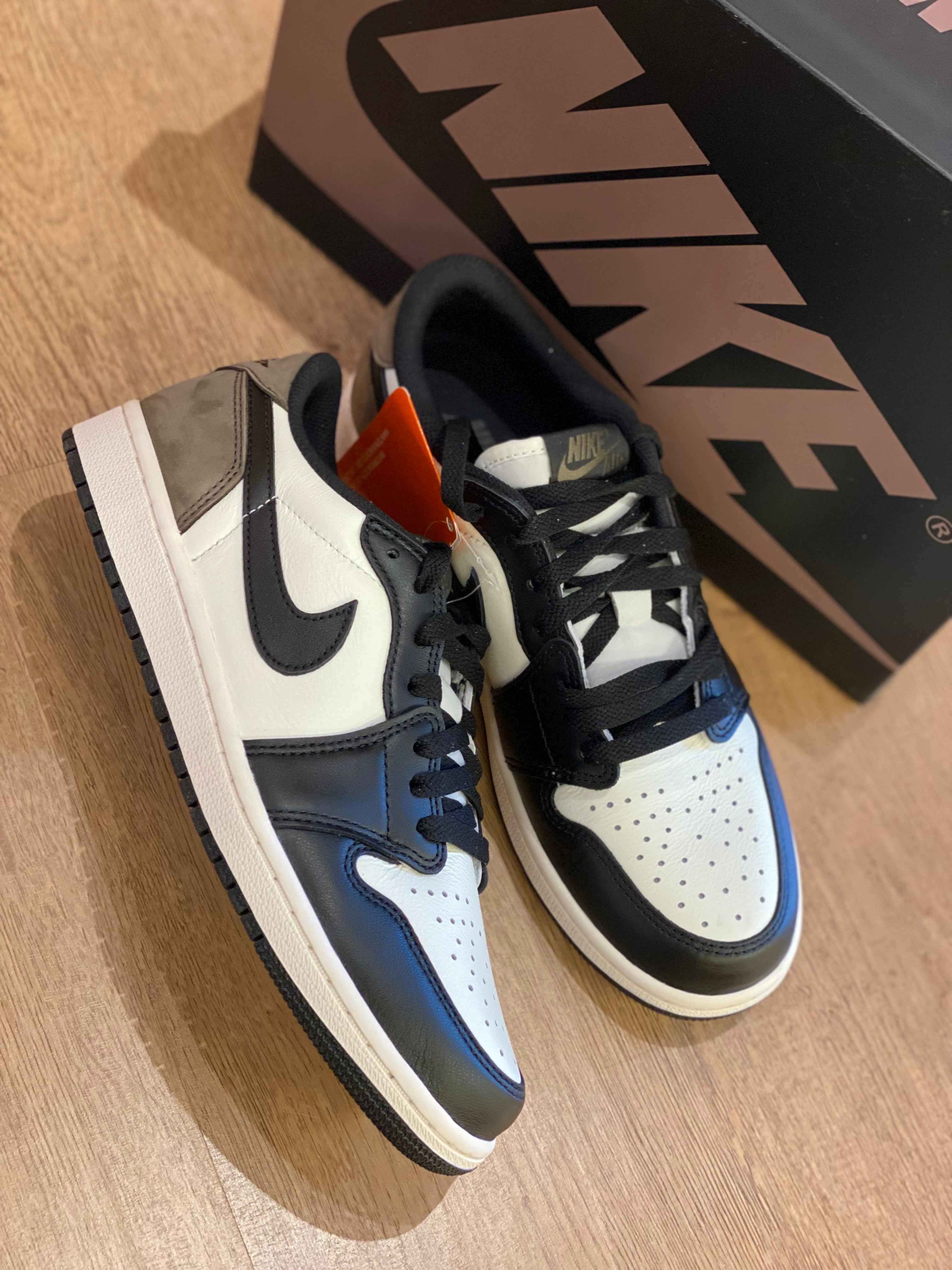 Champion Nike Air Jordan 1 Retro Low OG Mocha (41 Masc)