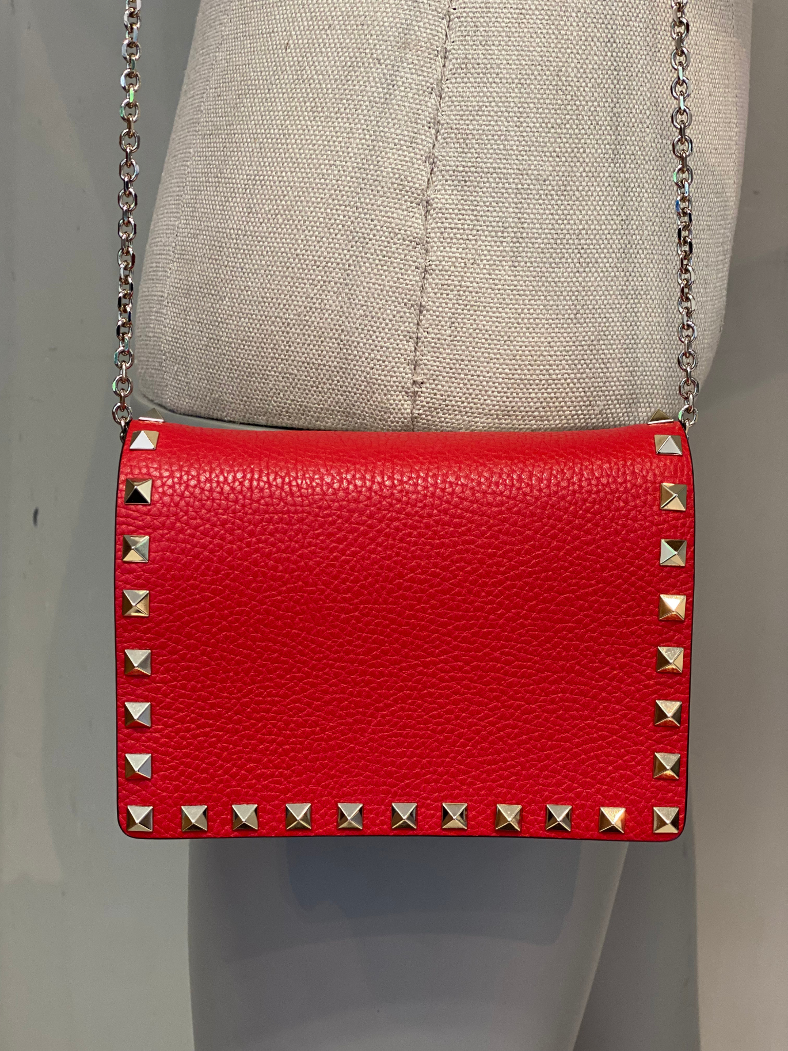 Bandolera Roja Valentino Garavani Rockstud