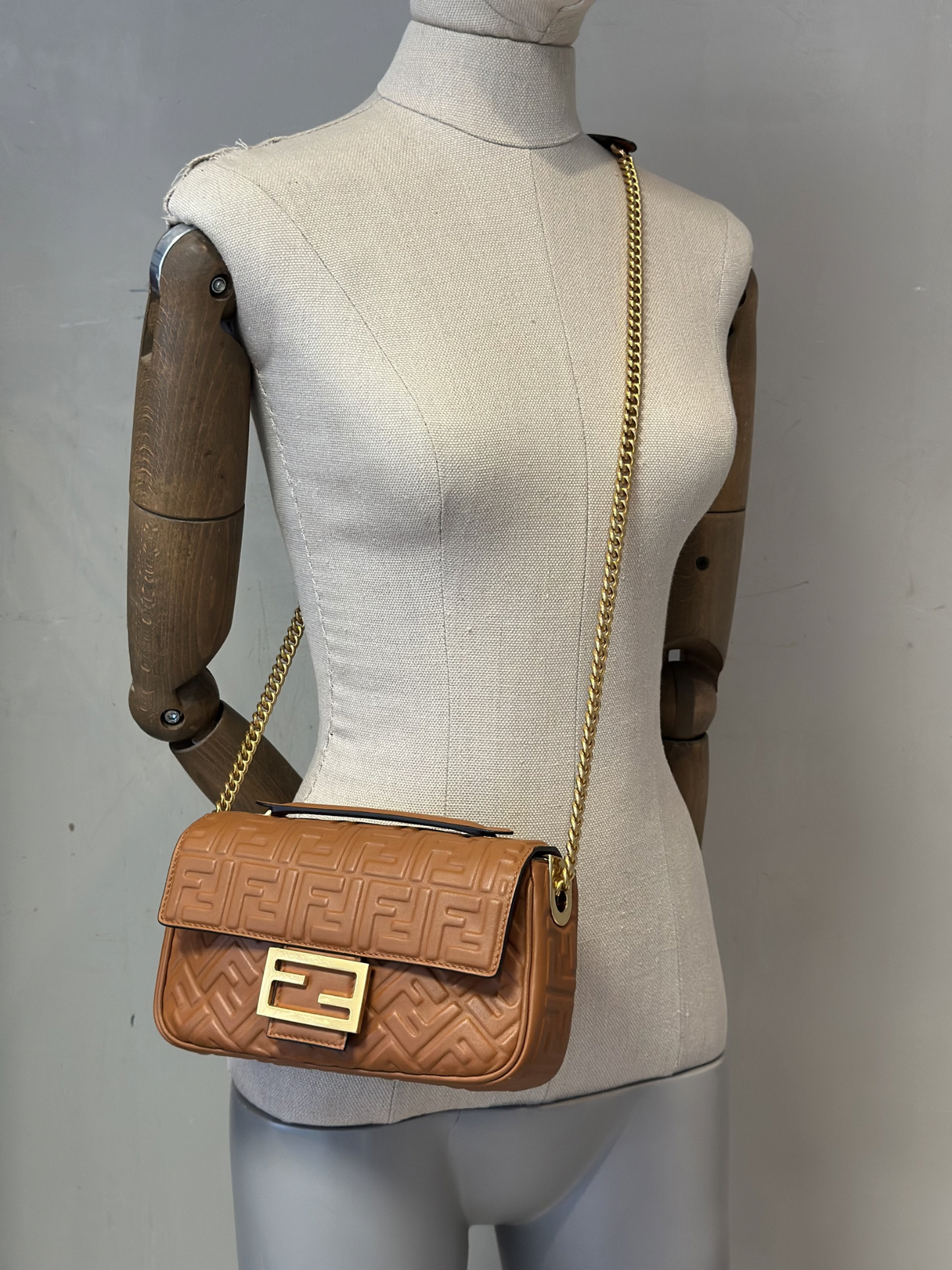 Bandolera Fendi Baguette Chain Midi