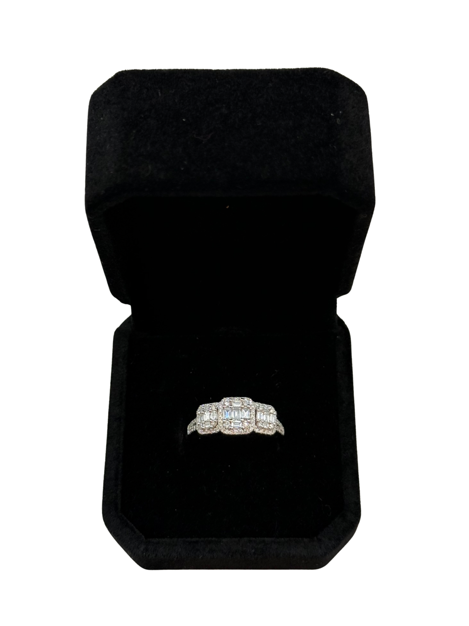 Anillo Estilo Engagement en Oro Blanco 18k con Diamantes