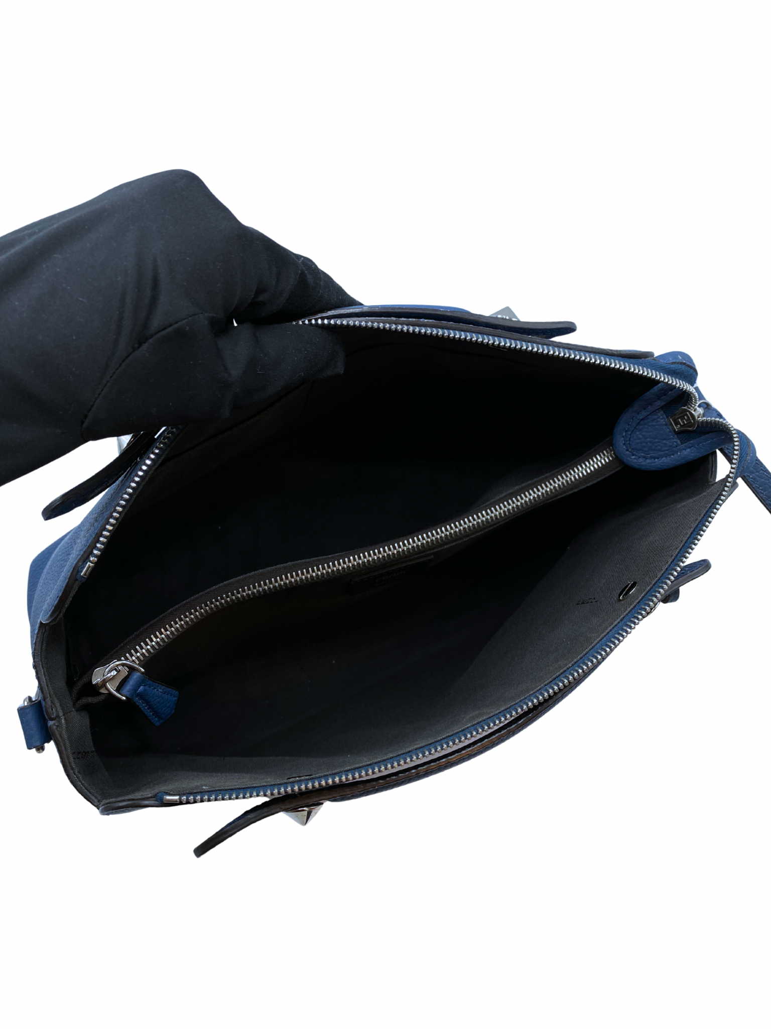 Cartera de Cuero Azul Fendi By The Way