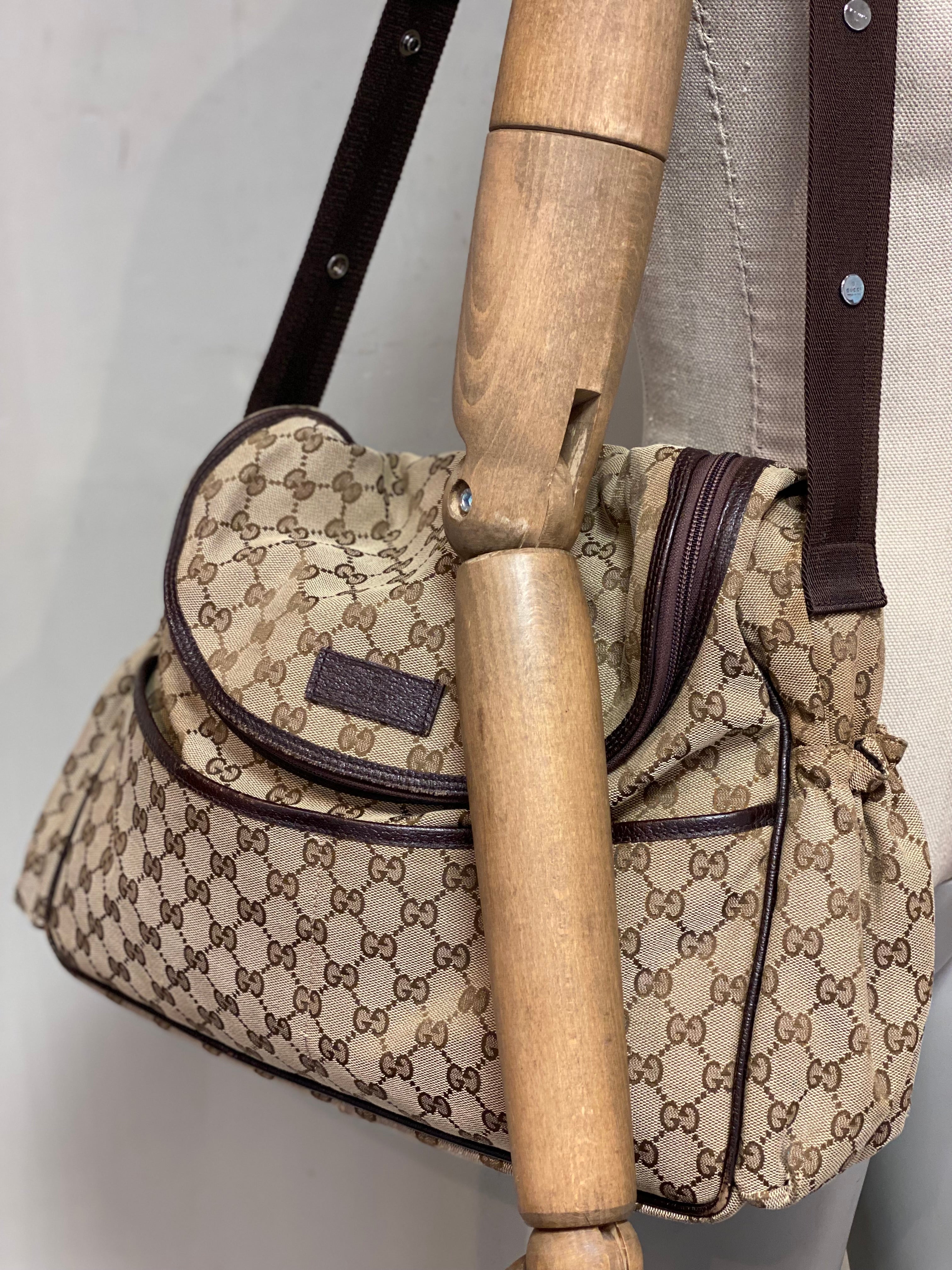 Pañalera Diaper Bag Gucci GG + Cambiador