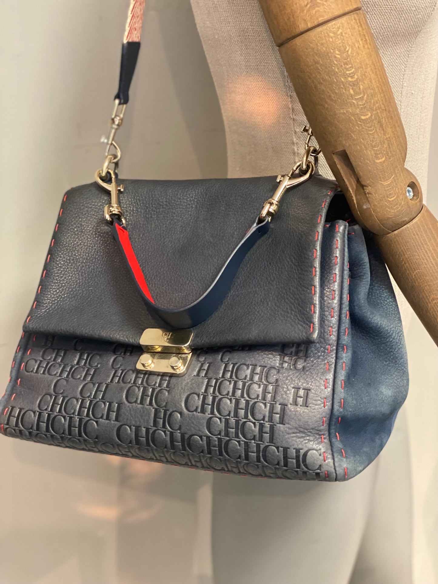 Cartera Carolina Herrera Baret Azul