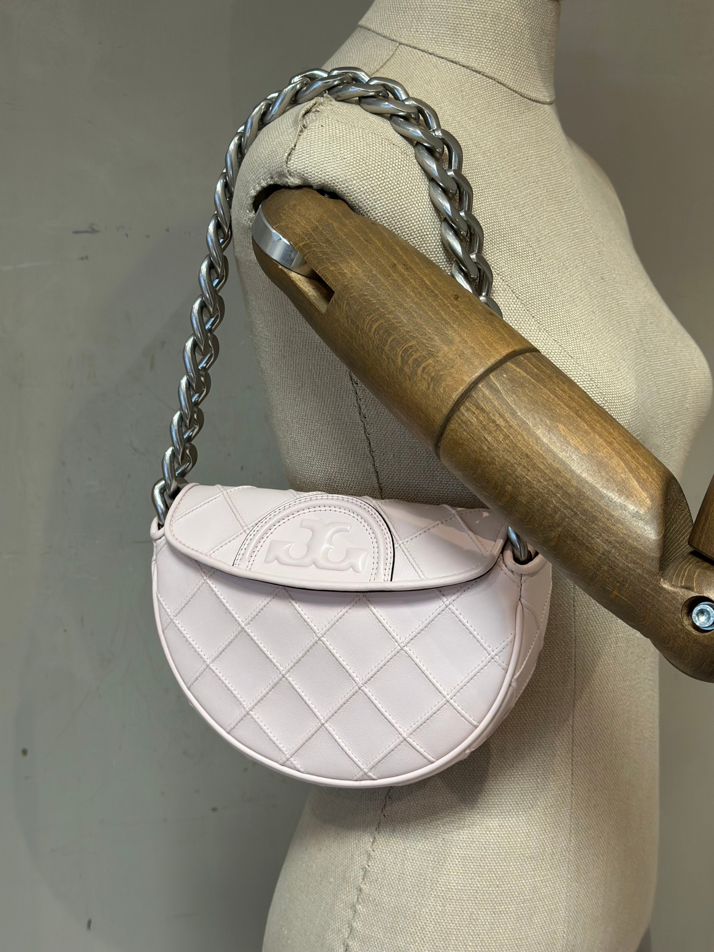 Bandolera Rosa Tory Burch Mini Fleming Soft Crescent