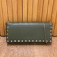 Clutch Verde Valentino Garavani Rockstud