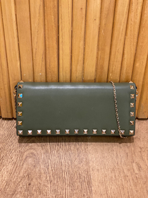 Clutch Verde Valentino Garavani Rockstud