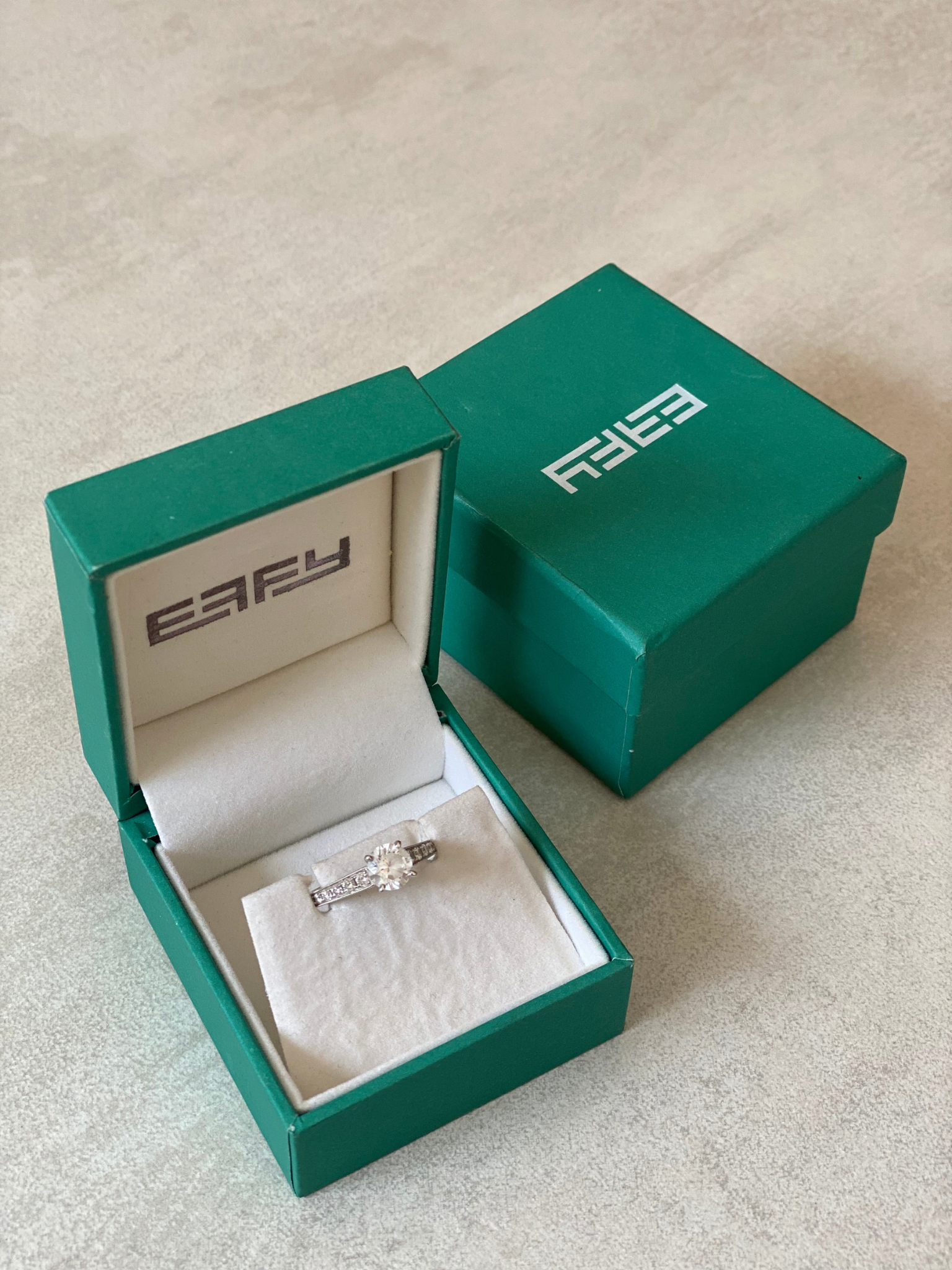 Anillo de Compromiso EFFY de Oro Blanco
