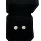 Aros Stud Atemporales en Oro Blanco 18k con Diamantes