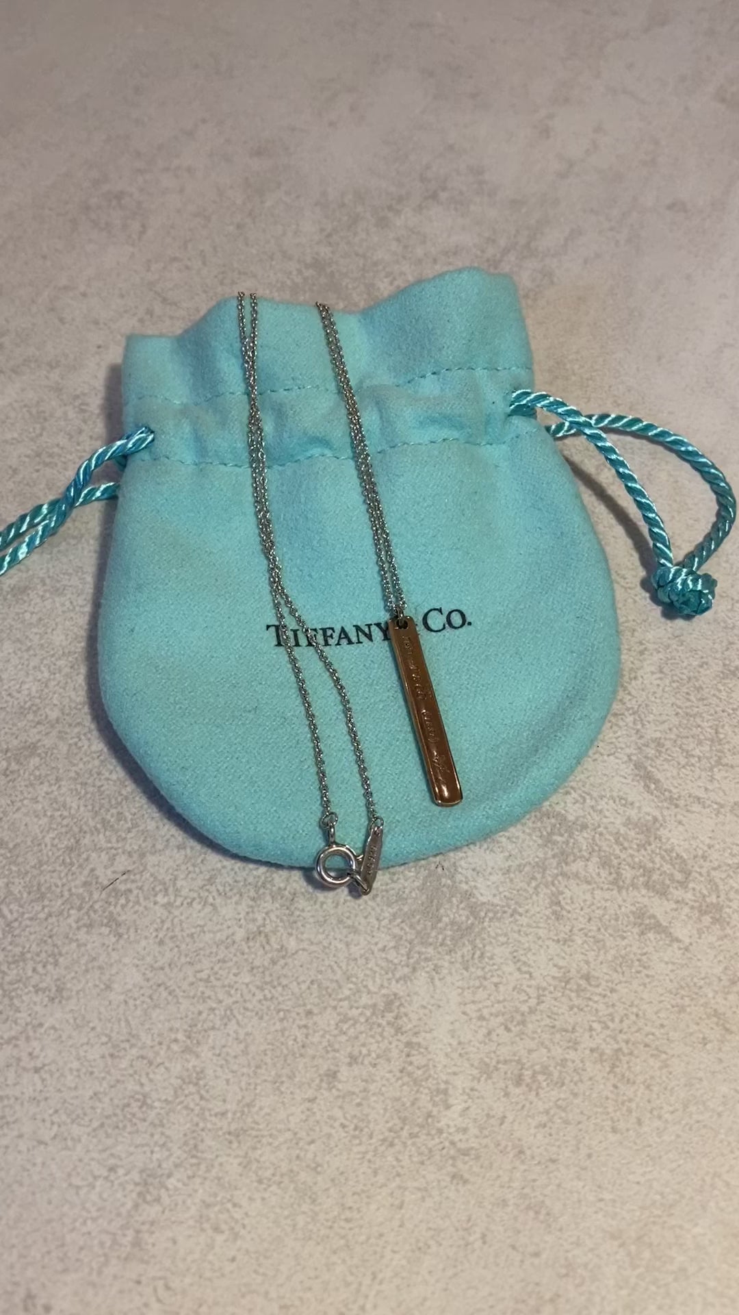 Collar Tiffany & Co Bar Colgante