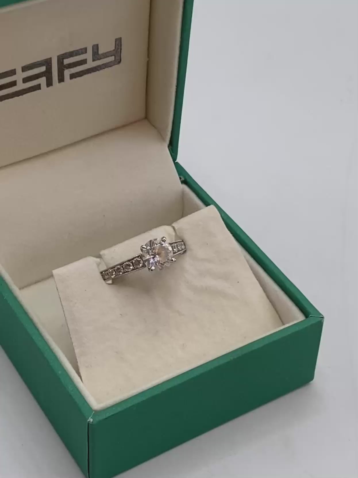 Anillo de Compromiso EFFY de Oro Blanco