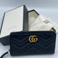 Billetera Gucci GG Marmont zip around wallet